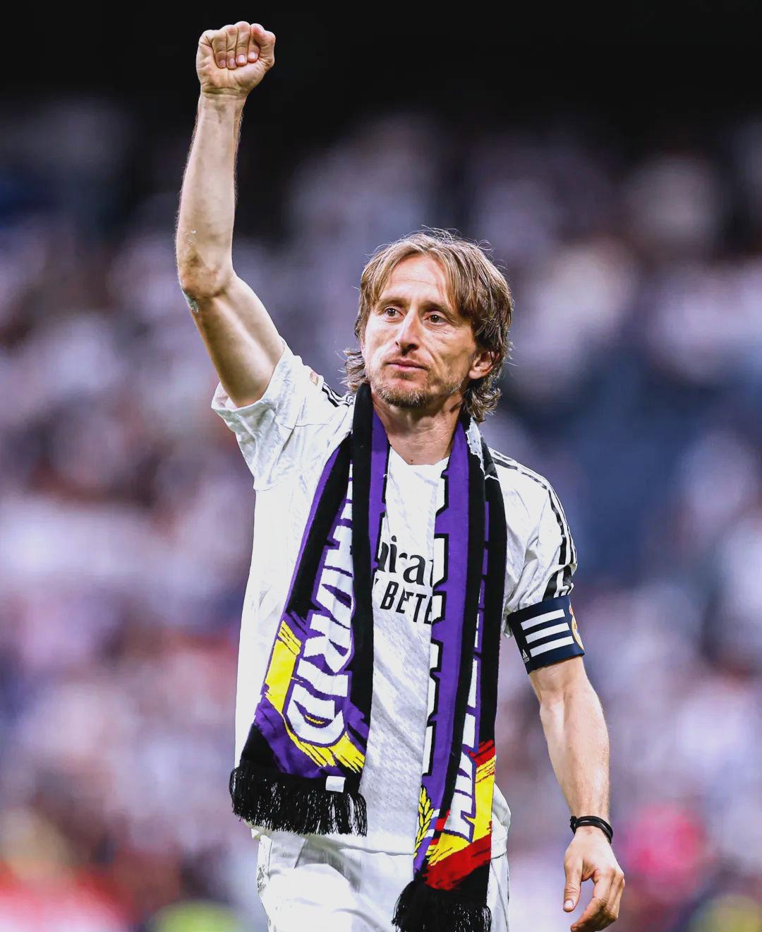 老鹰首节轰41分，杰伦·约翰逊单节6助攻追平生涯纪录